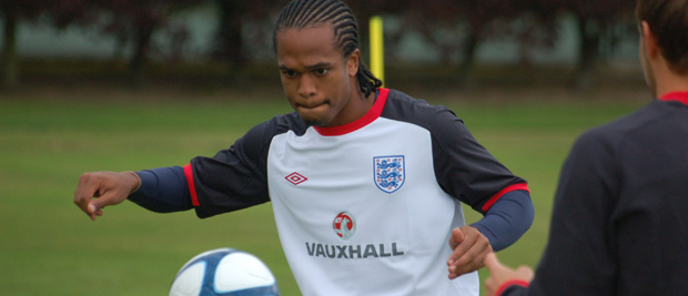 Nathan Delfouneso